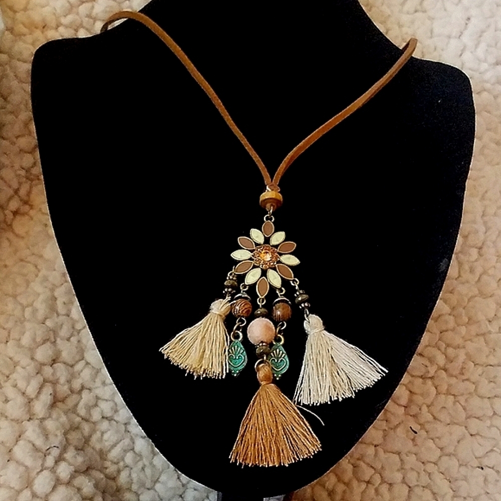 💖 Emery Rose Tassel Charm Necklace